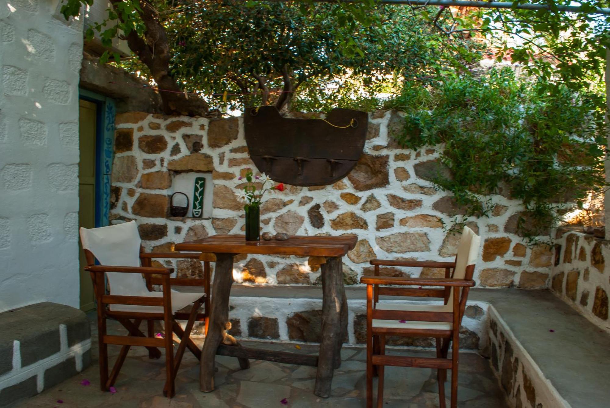 Patmos Mathios Studios- Apartments Sapsila Bagian luar foto